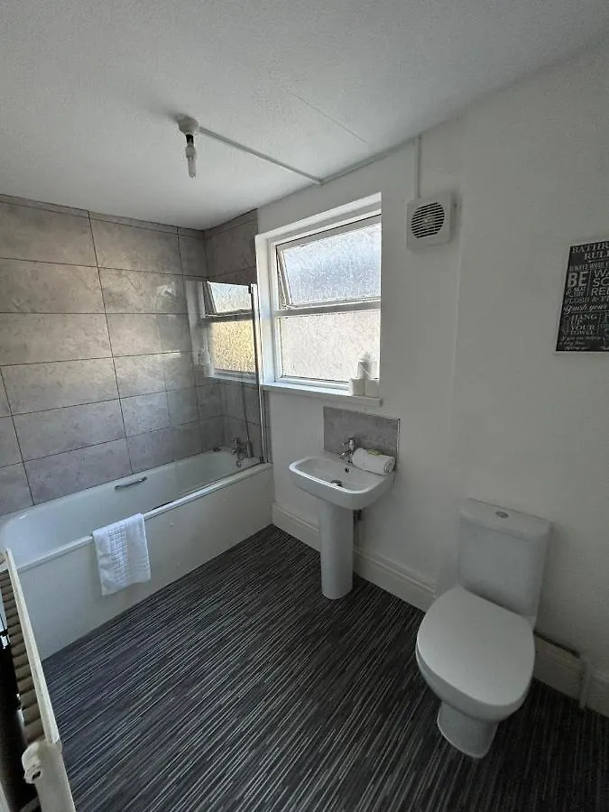 Apartment Kaaby Apartments- Ravens Court Cardiff