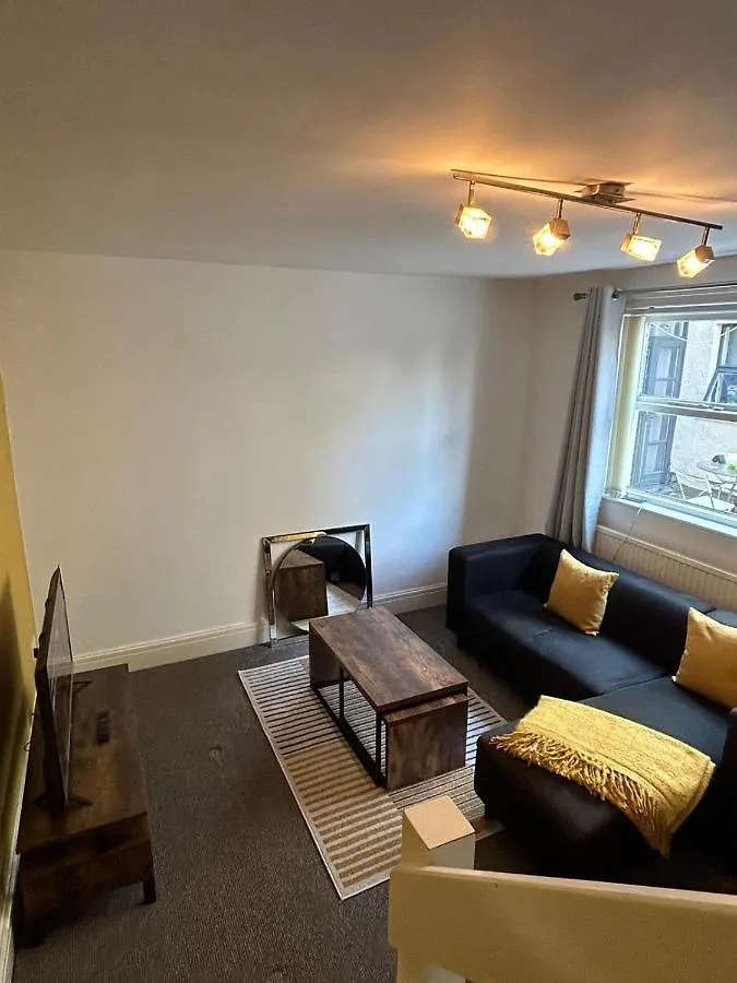 Kaaby Apartments- Ravens Court Cardiff Apartment